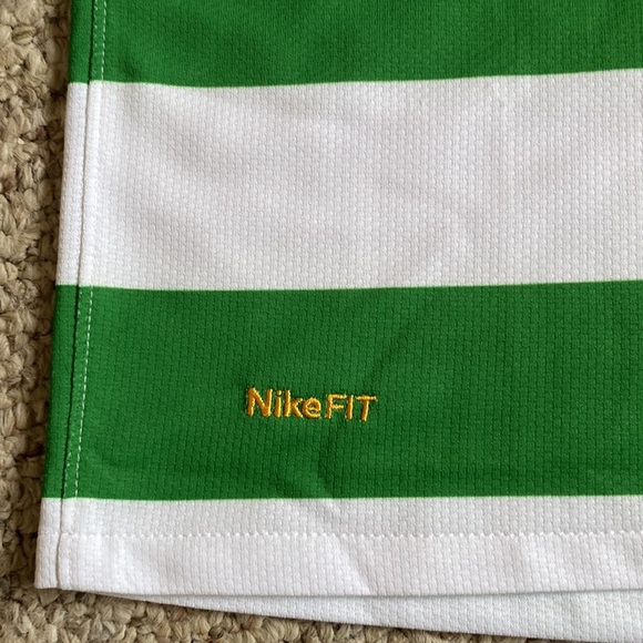 Nike Celtic soccer t shirt! - Picture 4 of 7